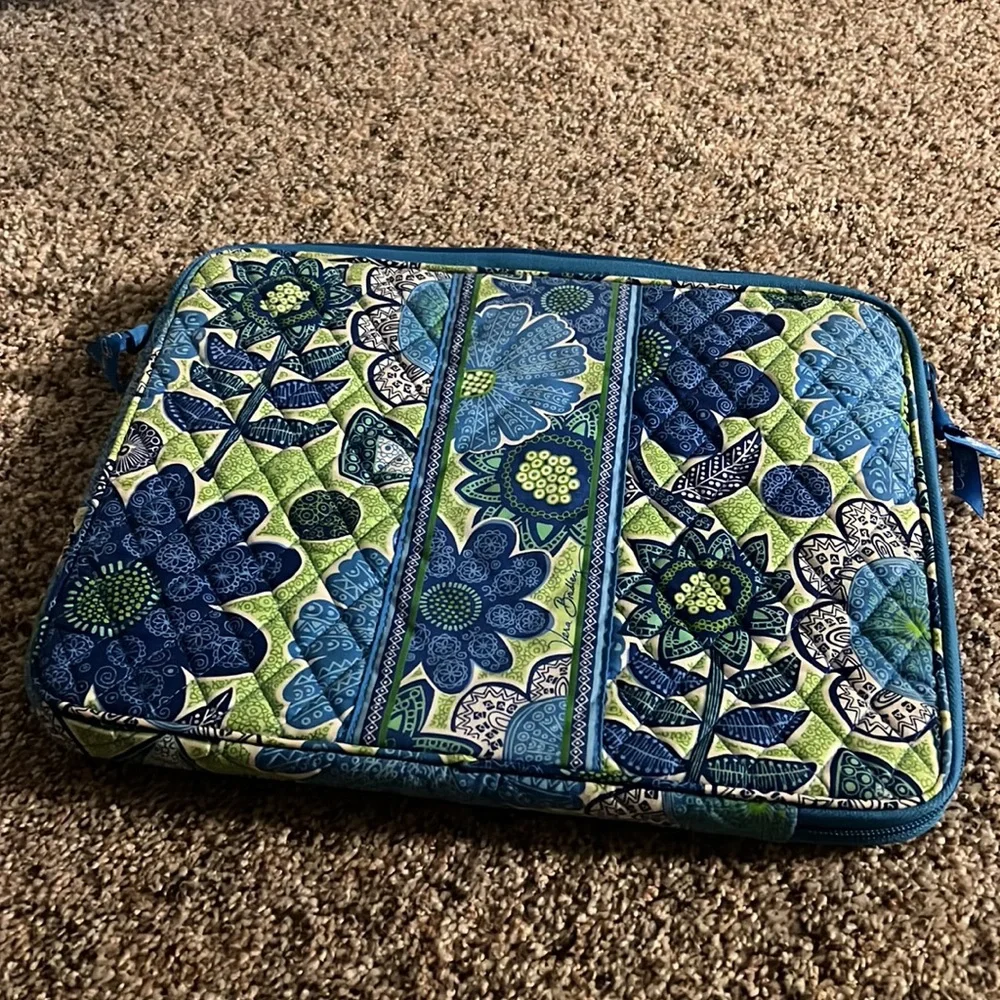 Vera Bradley laptop sleeve